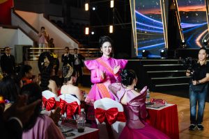 Hoa hậu Mai Anh hóa “đại minh tinh”, chiếm spotlight tại Chung kết Hoa hậu Doanh nhân Hương sắc Việt Nam 2026